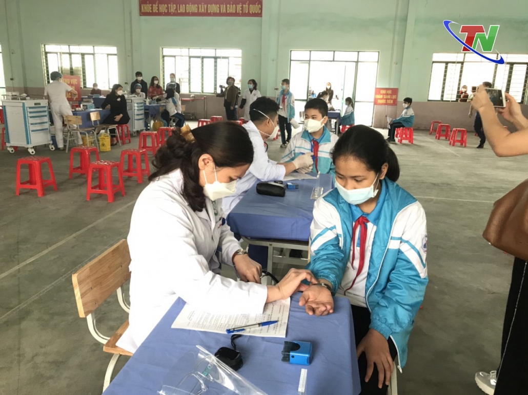 [Photo] Thái Nguyên: Khởi động tiêm vắc xin phòng COVID-19 cho trẻ từ 5 đến dưới 12 tuổi