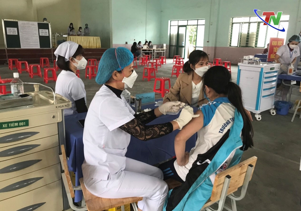 [Photo] Thái Nguyên: Khởi động tiêm vắc xin phòng COVID-19 cho trẻ từ 5 đến dưới 12 tuổi