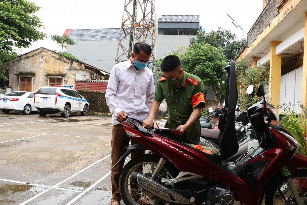 [Photo] Thái Nguyên: Chính thức triển khai phân cấp đăng ký xe cho Công an cấp huyện, cấp xã