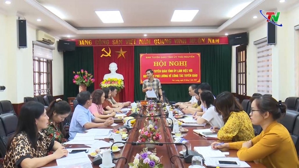 Trưởng Ban Tuyên giáo tỉnh ủy làm việc với Huyện ủy Phú Lương