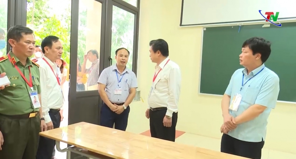 Đoàn công tác của Bộ Giáo dục và Đào tạo kiểm tra công tác tổ chức Kỳ thi tốt nghiệp THPT tại Thái Nguyên
