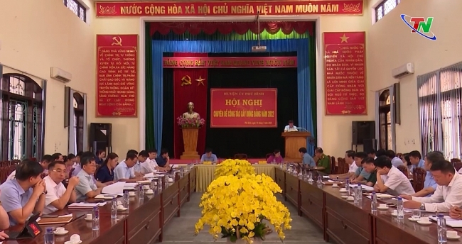 Phú Bình: Hội nghị chuyên đề xây dựng Đảng