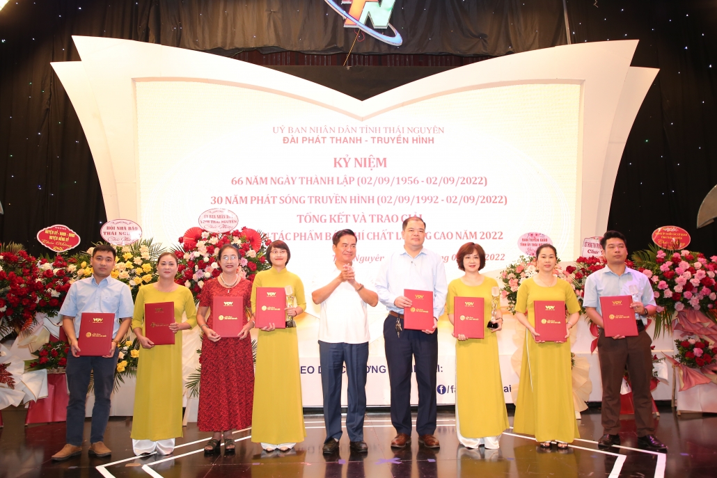[Photo] Đài PT-TH Thái Nguyên: Kỷ niệm 66 năm ngày thành lập, 30 năm phát sóng Truyền hình