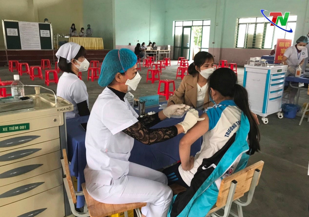 Thái Nguyên: Ngày đầu tiêm vắcxin COVID-19 cho trẻ từ 5 đến dưới 12 tuổi