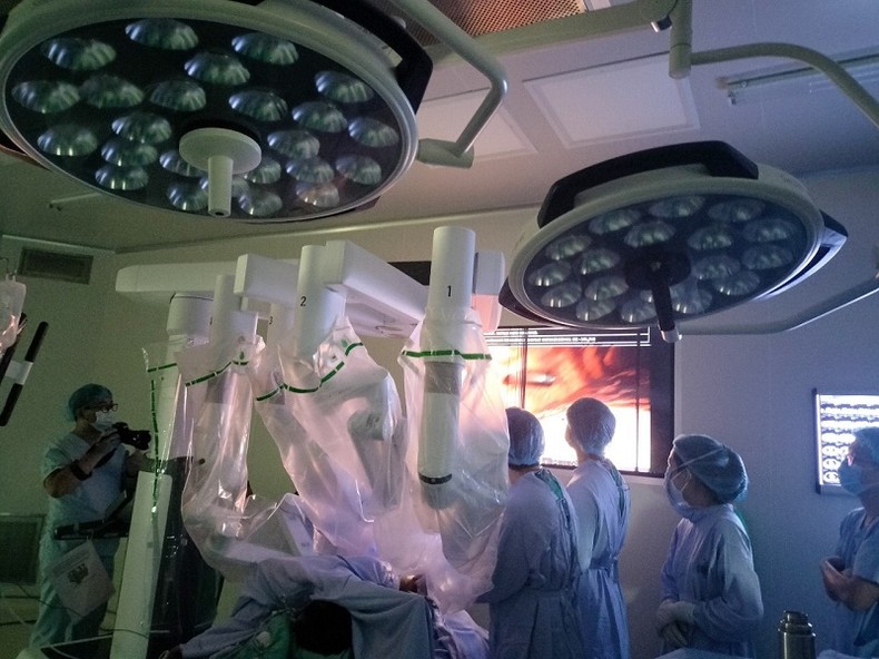 Bước ngoặt trong phẫu thuật K phổi bằng robot ảnh 1