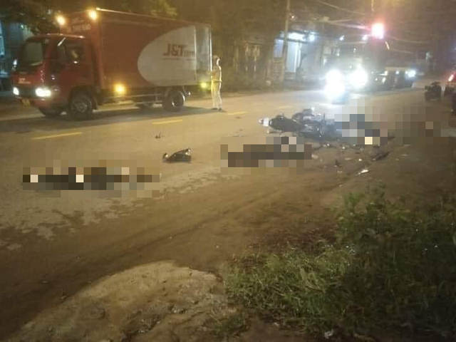 Vĩnh Phúc:  6 thanh niên đi xe máy thương vong sau vụ tai nạn trong đêm