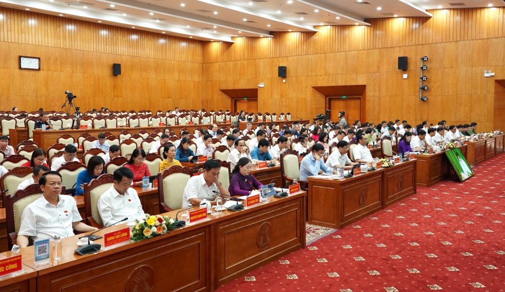 [Trực tuyến] Thông qua dự thảo Nghị quyết và Bế mạc Kỳ họp thứ mười ba - HĐND tỉnh Thái Nguyên khóa XIV, nhiệm kỳ 2021 - 2026