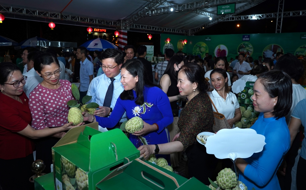 [Photo] Khai mạc Chương trình "Xúc tiến, kết nối tiêu thụ sản phẩm na và nông sản tỉnh Thái Nguyên năm 2023”