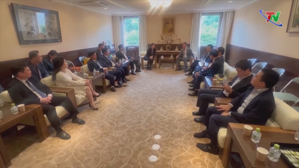 省党委員会書記同志と代表団が駐日ベトナム大使館を訪問 省党委員会書記同志と代表団が駐日ベトナム大使館を訪問