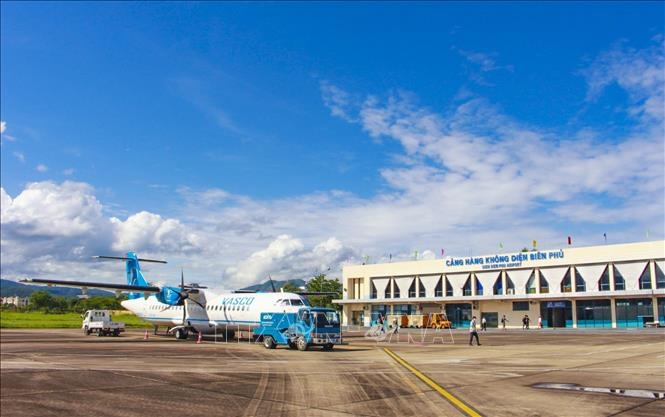 Các hãng hàng không đồng loạt mở lại đường bay đến Điện Biên