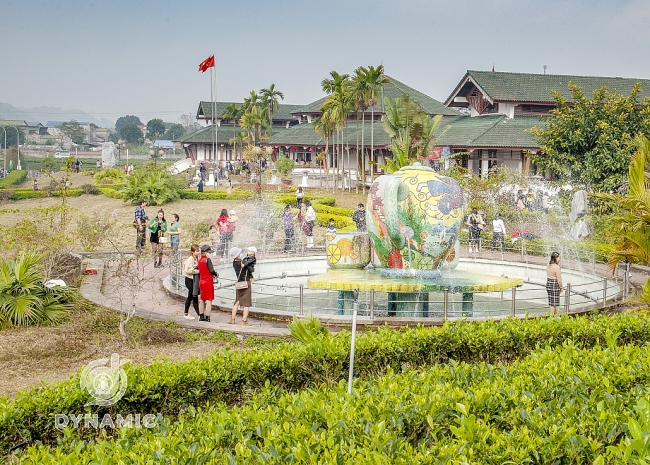 Tan Cuong Spring Tea Festival, Thai Nguyen