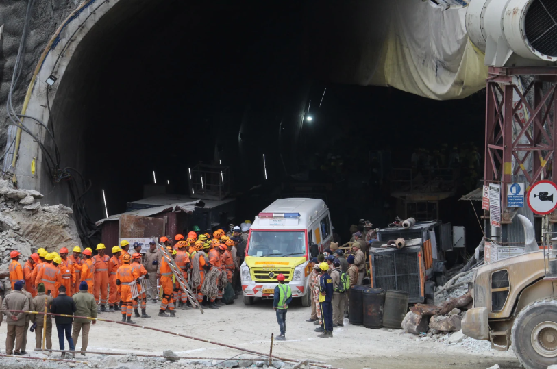 Toàn bộ 41 người được giải cứu khỏi đường hầm ở Ấn Độ sau 17 ngày
