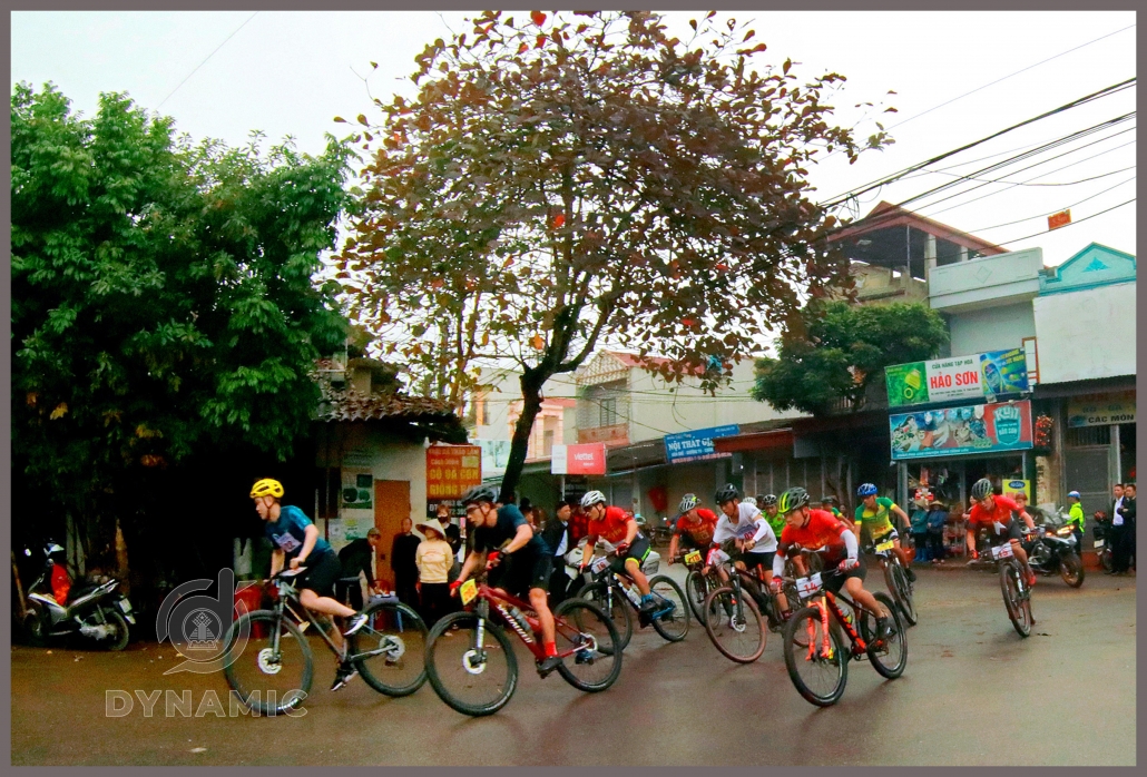 The first bicycle race in Thai Nguyen
