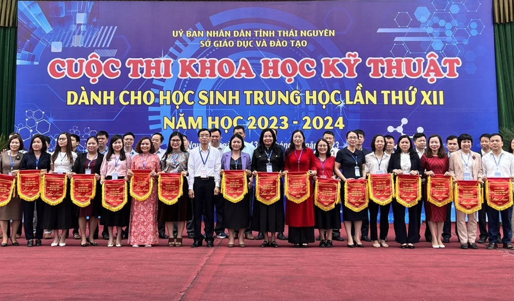 Thai Nguyen 174 projects participate in the provincial science and technology competition for high school students