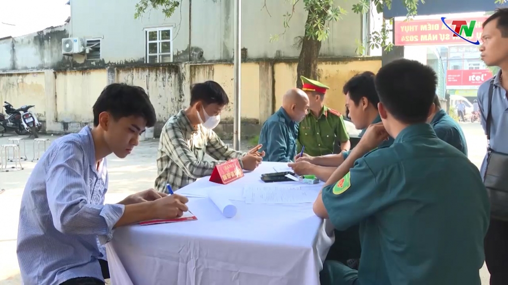 Thanh niên Thái Nguyên tiếp tục viết tiếp truyền thống tòng quân