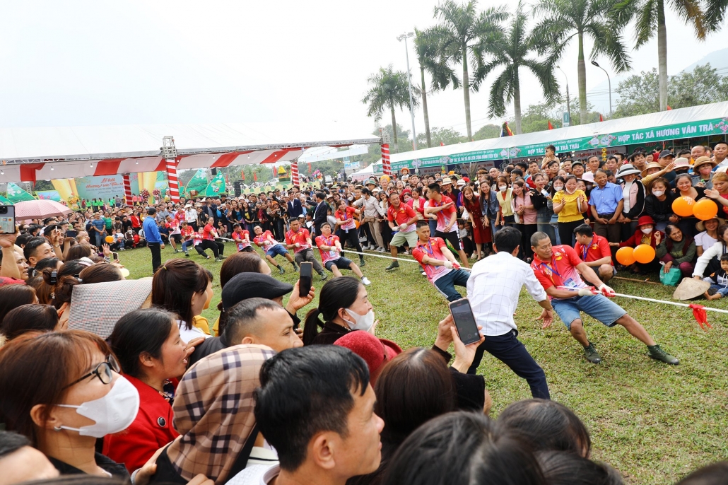 [Photo] Tưng bừng Lễ hội "Hương sắc Trà xuân - Vùng chè đặc sản Tân Cương"