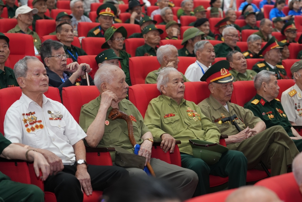 [Photo] Gặp mặt, tri ân chiến sĩ Điện Biên, TNXP, dân công hỏa tuyến, thân nhân liệt sĩ trực tiếp tham gia Chiến dịch Điện Biên Phủ