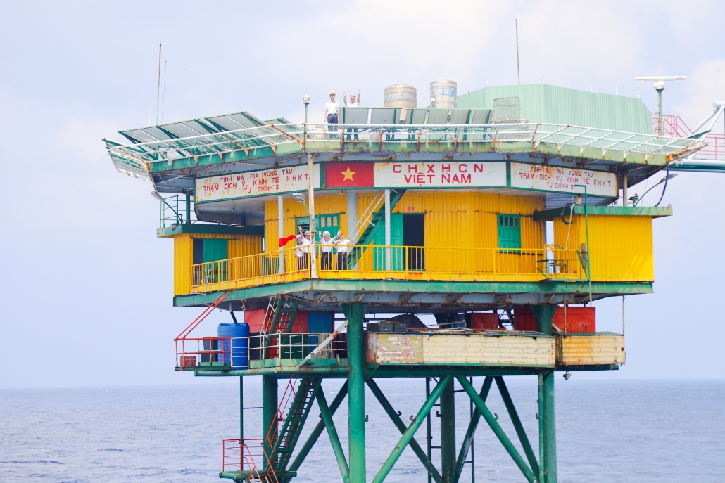 [Photo] Nhà giàn DK1 - Cột mốc chủ quyền trên biển