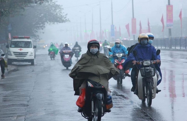 Thái Nguyên: mưa lớn cục bộ, lốc, sét, mưa đá, gió giật mạnh