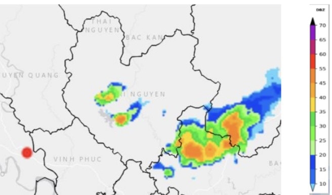 Cảnh báo dông, tố, lốc, sét, mưa đá và mưa lớn cục bộ trên địa bàn tỉnh Thái Nguyên