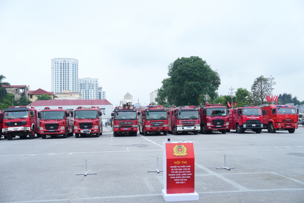 [Photo] Sôi nổi Hội thi tổ liên gia PCCC toàn quốc vòng 2 khu vực 1 tại Thái Nguyên