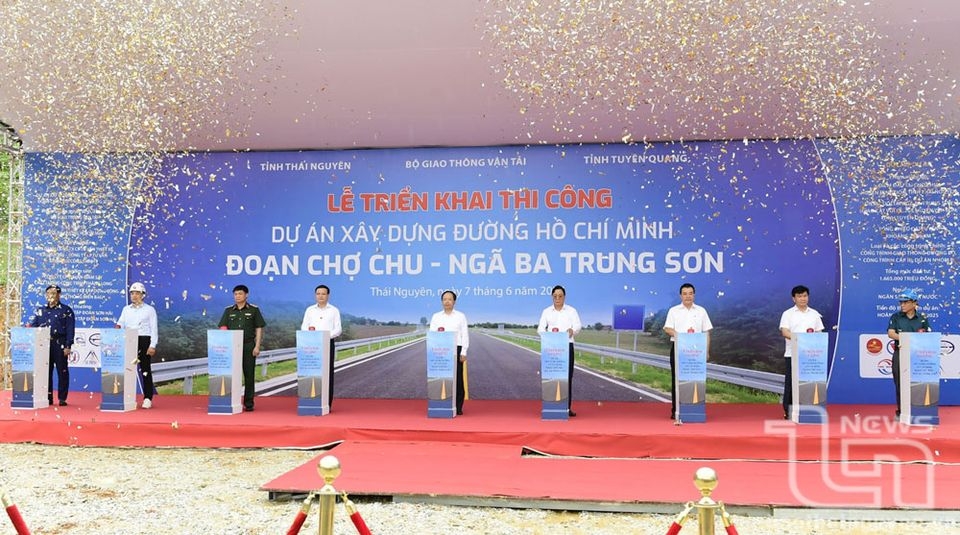 Deploying construction of Ho Chi Minh road, Thai Nguyen - Tuyen Quang section