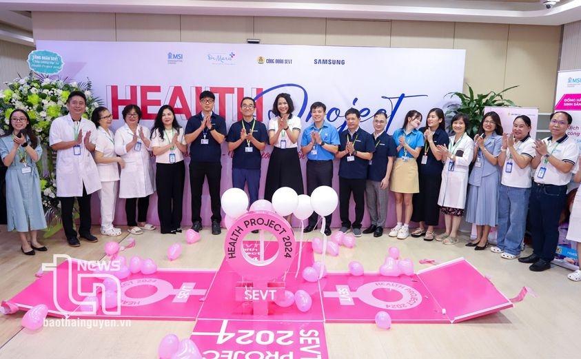 Samsung Thai Nguyen provides physical examination for 1.1 thousand female employees