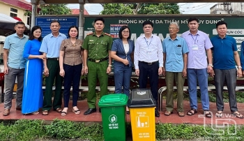 Phu Binh launches the model “trash-free route”