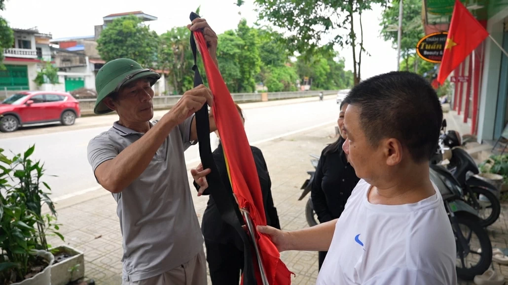 [Photo] Thái Nguyên treo cờ rủ trước ngày Quốc tang Tổng Bí thư Nguyễn Phú Trọng