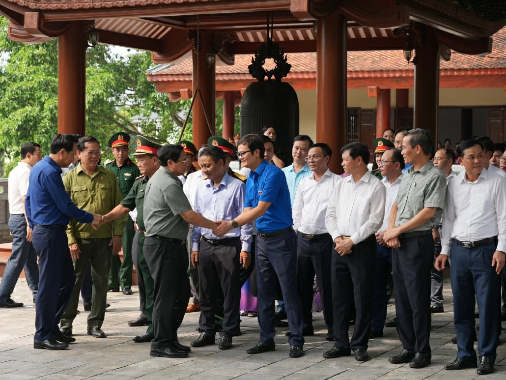 Thủ tướng Chính phủ Phạm Minh Chính thăm thương binh, gia đình liệt sĩ tại Thái Nguyên