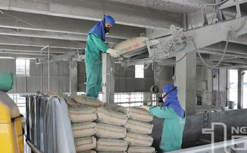 Cement enterprises face difficulties again