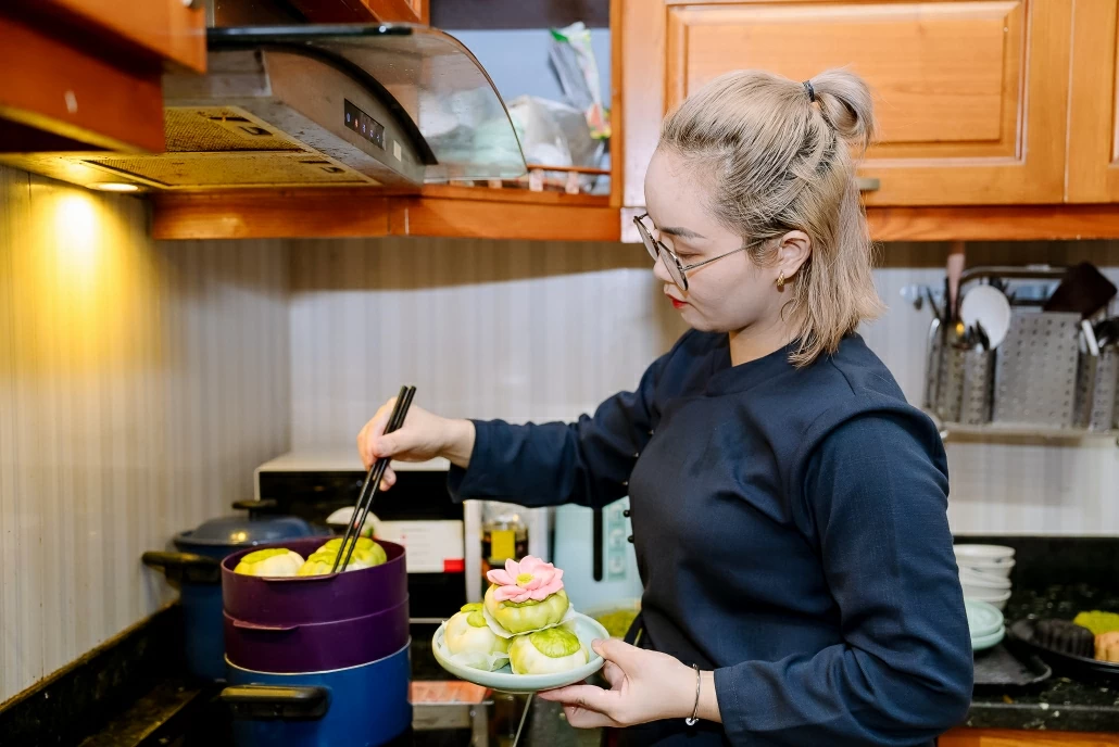 [Photo] Nét đẹp văn hoá ngày Rằm tháng Bảy