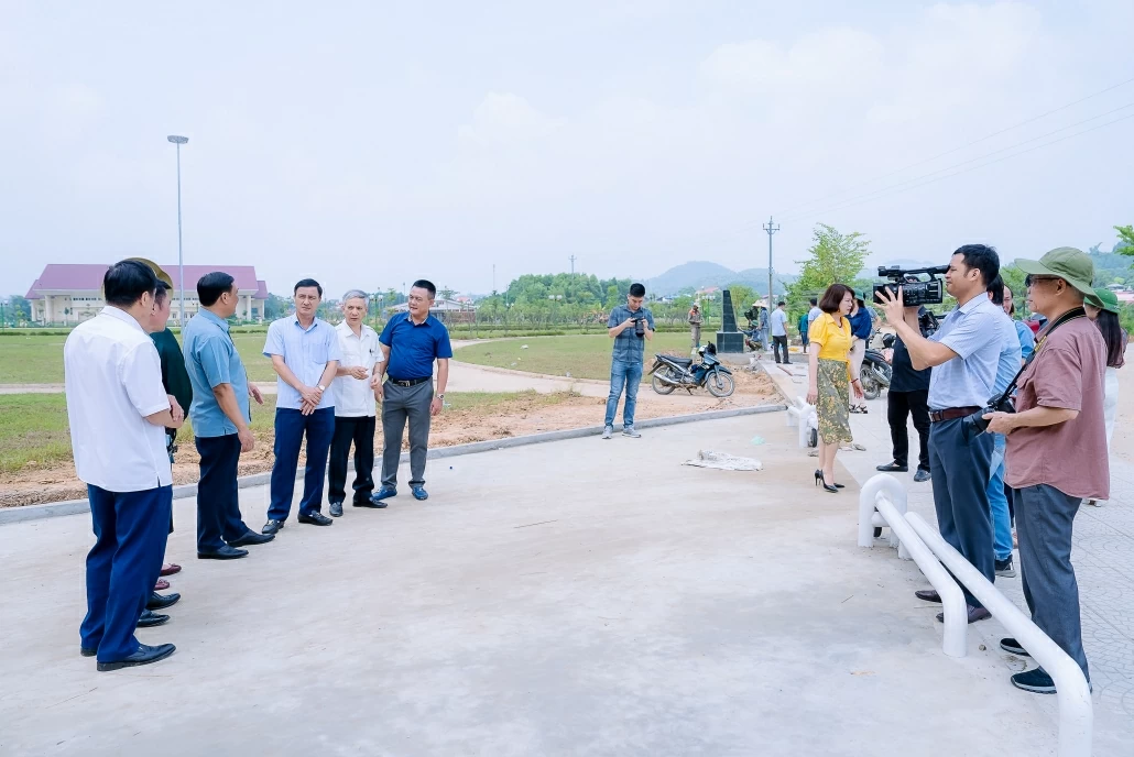 [Photo] Hội Nhà báo Thái Nguyên thực tế tại huyện Định Hóa