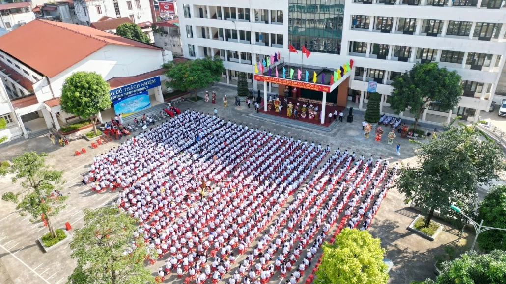 Thái Nguyên: Huân hoan chào đón năm học mới