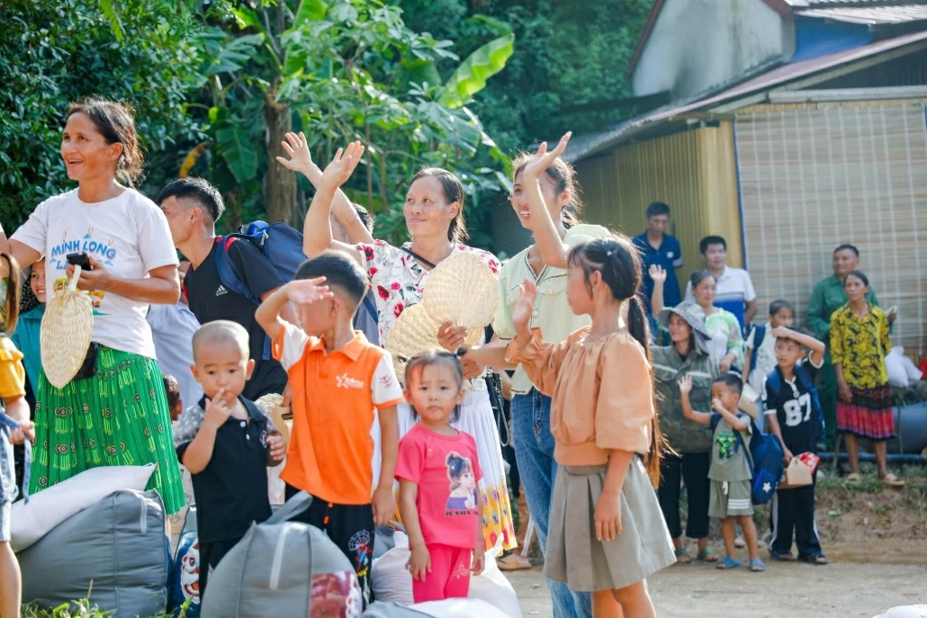 [Photo] Trung thu trên bản Mông