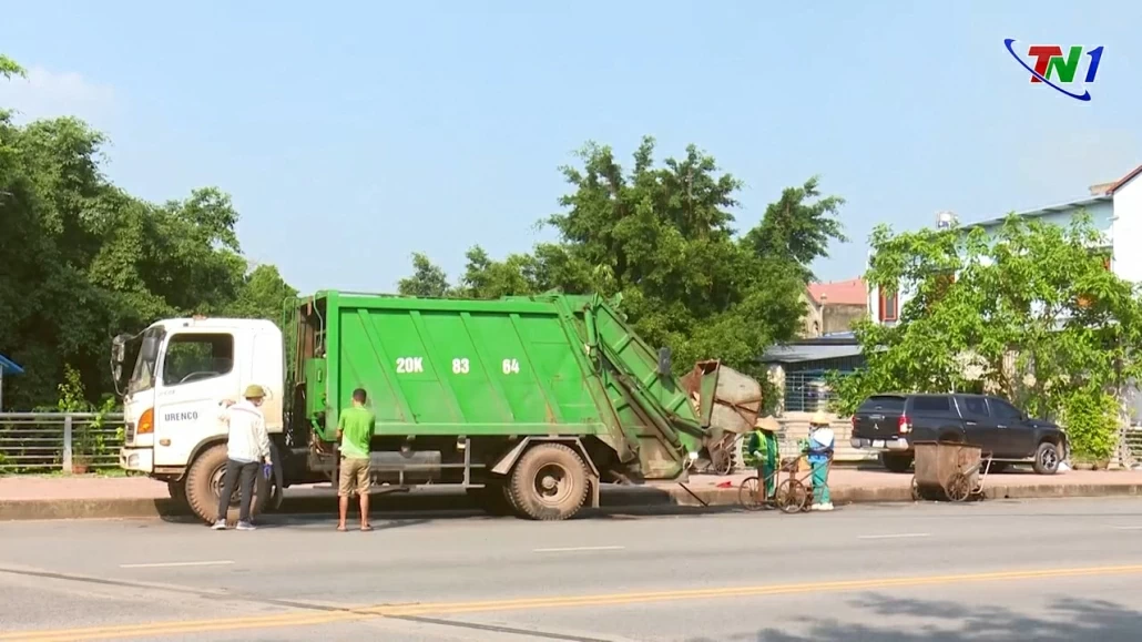 Phân loại rác tại nguồn - còn nhiều gian nan