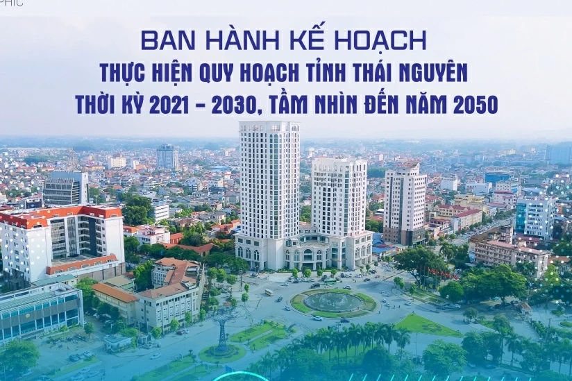 Áp thấp nhiệt đới gây mưa lớn ở miền Trung; gần biển Đông lại có bão