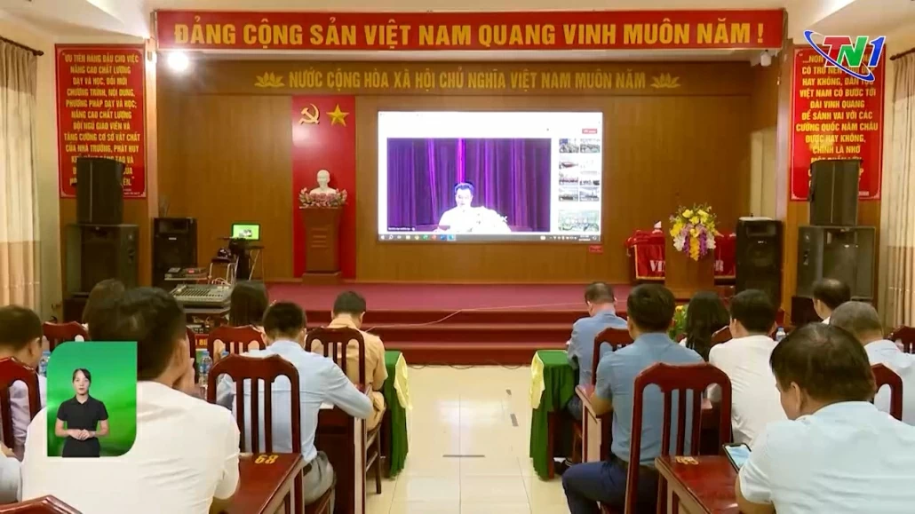 Sông Công triển khai mô hình thử nghiệm nuôi lợn có bổ sung nguyên liệu trà xanh Thái Nguyên