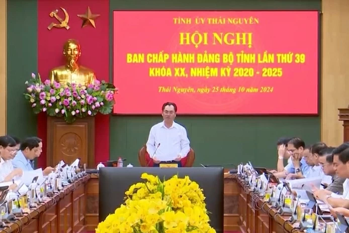 Gặp mặt, biểu dương các nhà khoa học tiêu biểu