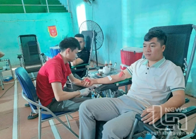 Phu Binh receives over 500 units of blood