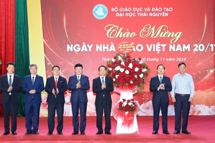 [Infographics] Các nhiệm vụ, giải pháp trọng tâm trong tổ chức phòng, chống dịch COVID-19