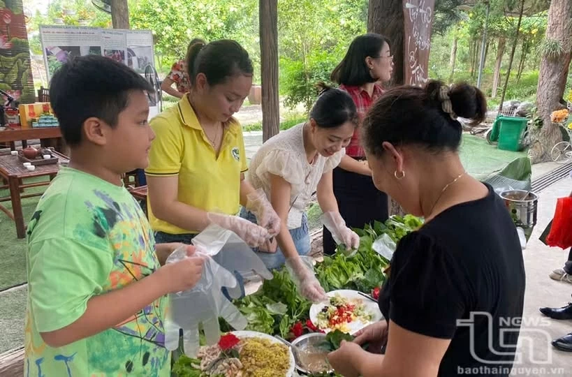 “高地市场” 的色彩多样