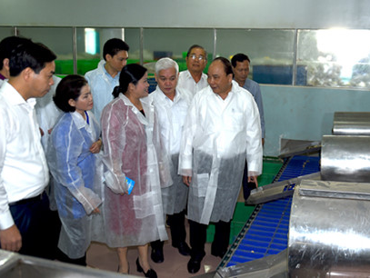 Thủ tướng Chính phủ thăm mô hình du lịch sinh thái tại Bình Phước