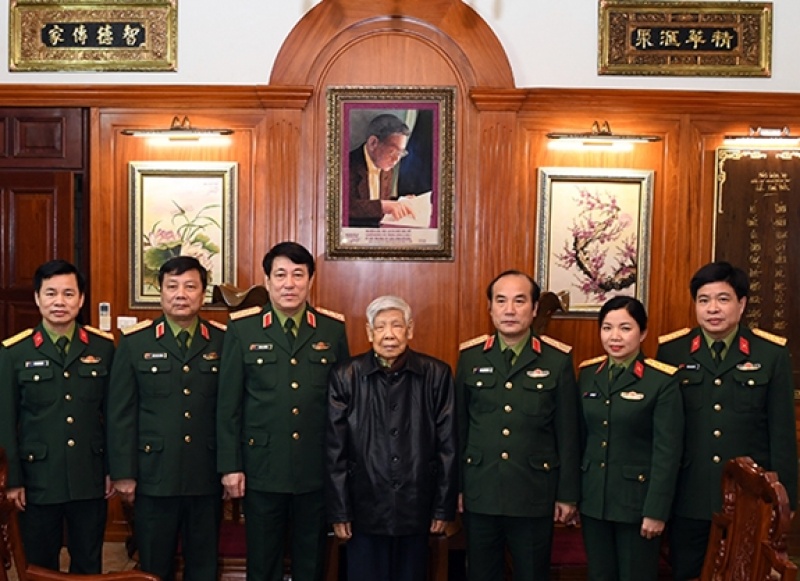 Thượng tướng Lương Cường thăm, chúc Tết các đồng chí nguyên lãnh đạo Đảng và Tổng cục Chính trị