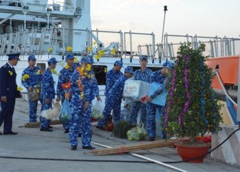 Bộ tư lệnh Cảnh sát biển Vùng 1 tổ chức “Tết hải đảo” tại đảo Bạch Long Vỹ