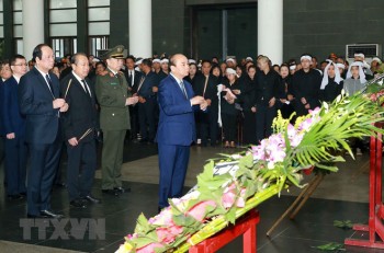 Thủ tướng viếng 3 liệt sĩ hy sinh tại Đồng Tâm, Hà Nội