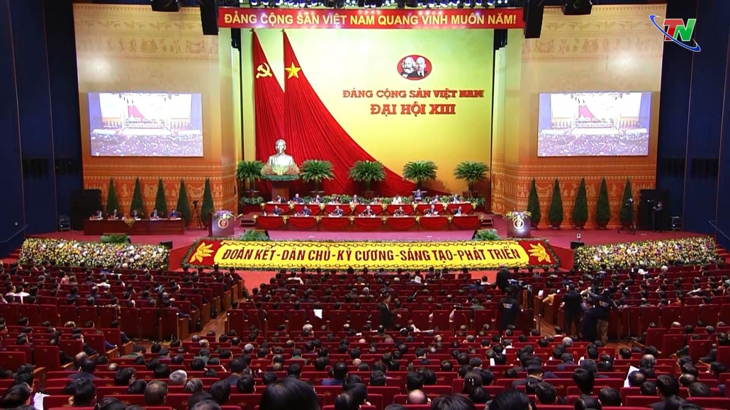 Đại hội lần thứ XIII của Đảng thực hiện các nội dung công tác nhân sự Đại hội