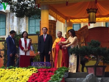 Chủ tịch nước dự Lễ dâng hương tại Hoàng thành Thăng Long - Hà Nội