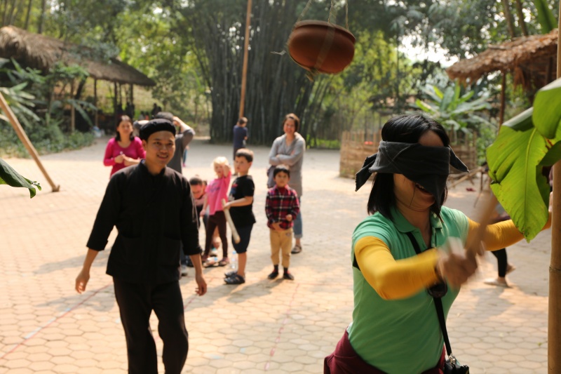 experiencing vietnamese traditional culture through folk games