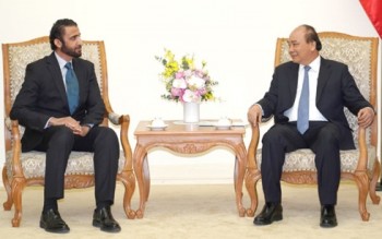 Thủ tướng Nguyễn Xuân Phúc tiếp Tổng giám đốc Tập đoàn Đầu tư Dubai